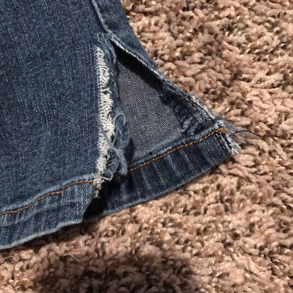 Tommy Hilfiger Jeans in a size 5. - Picture 6 of 7